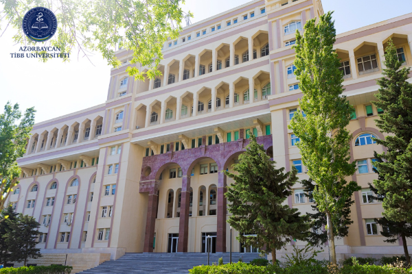 Hamilə qadının üzərində dünyada nadir rast gəlinən əməliyyat aparıldı - Azərbaycan tibb tarixində ilk